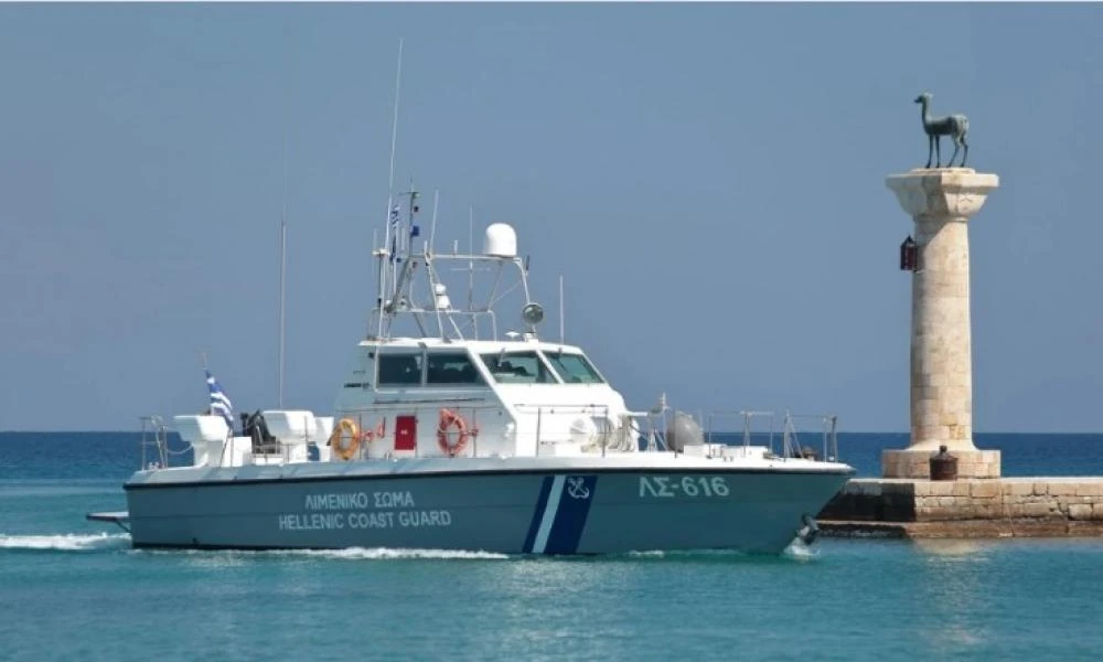 Ρόδος: Το Λιμενικό διέσωσε 20 μετανάστες στη θάλασσα